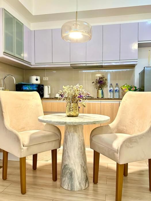 Modern Condo at The Venice Luxury Mckinley Hill