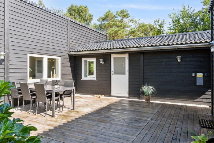 Lovely Summer House Close To Stillinge Beach