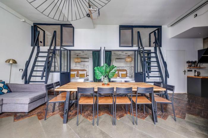 Stylish and sunny 7BD with garden for 17 guests!