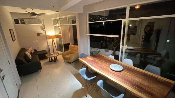 Panoramic Paradise 5 min to downtown and beach