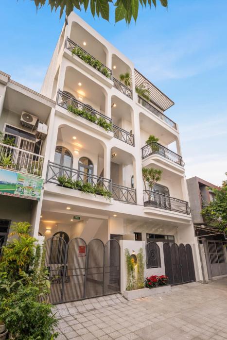 Amara Apartment - Near My Khe Beach & City Center by The Key