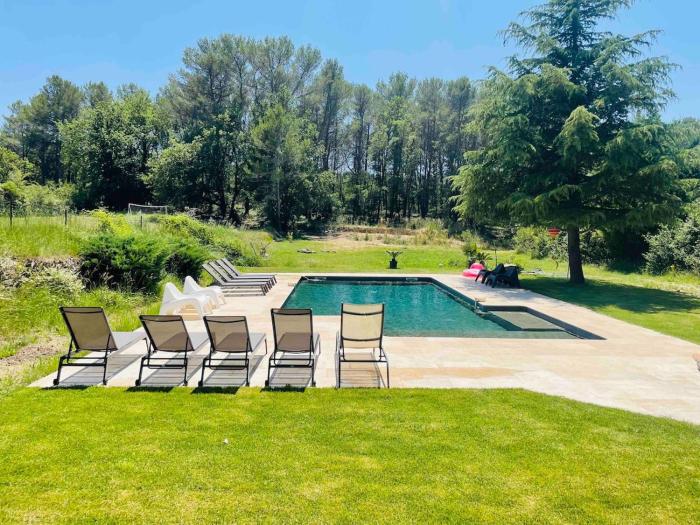 Pays Aix-en-Provence, maison avec piscine Fuveau