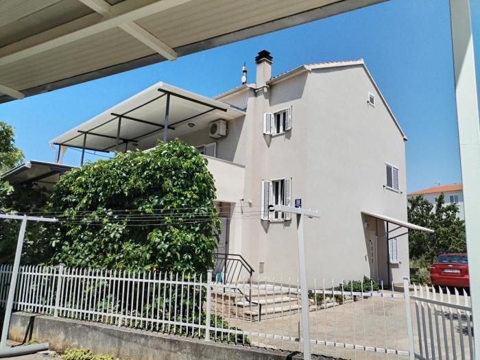 Apartments Govic