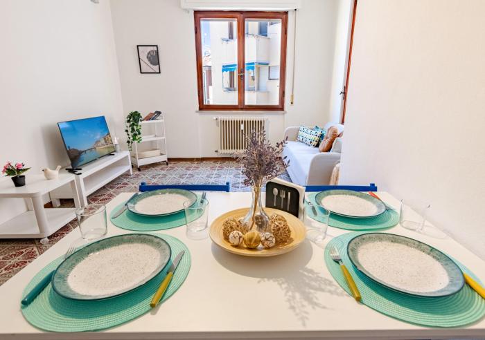 Landi 9 - 2 Camere, 3 Balconi, parcheggio, zona residenziale