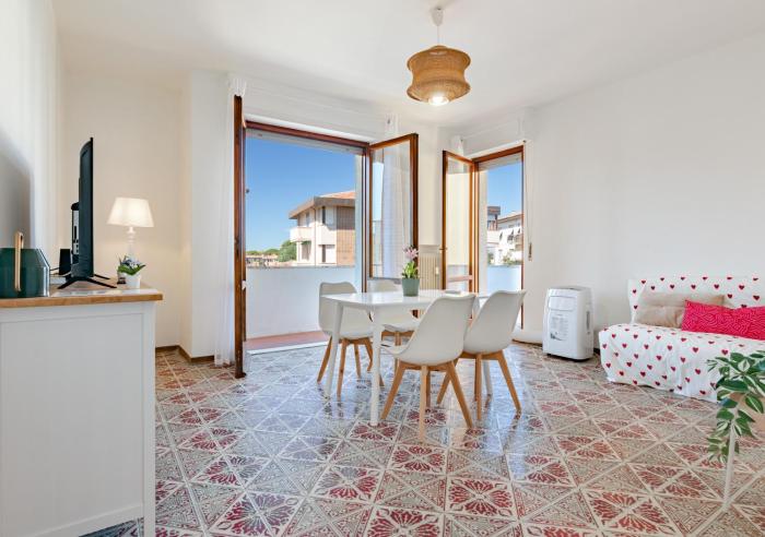 Landi 10 - 2 Camere, parcheggio, ascensore, vicino al Centro