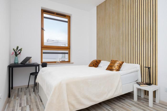 Zoliborz Stylish Apartment with Parking by Noclegi Renters