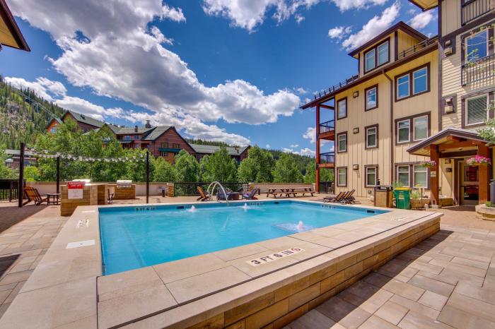 100 Steps to Gondola: Cozy Winter Park Condo!