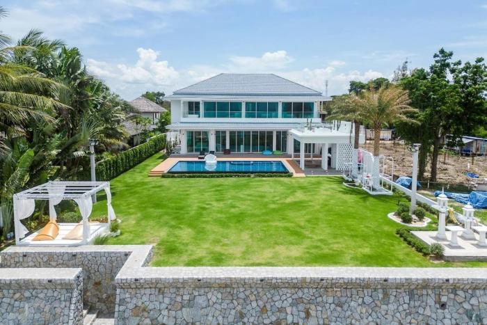 Private Heaven Beachfront Pool Villa I Chaam VVH53