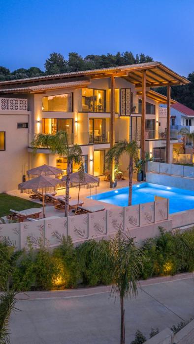 Costas Luxury Villas - Costas Villa