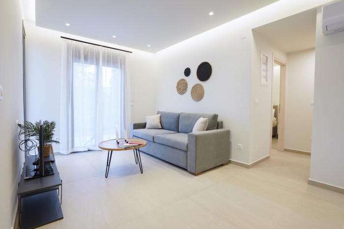 E&Y Luxury Apartment