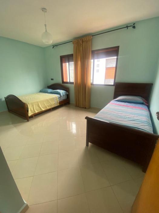 Villa sécurisée avec piscine à louer