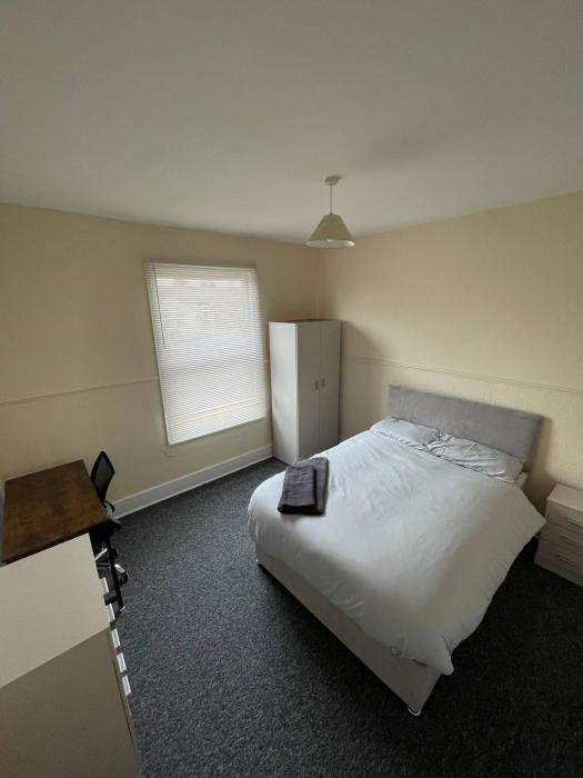 Sharp St Budget Home – Hull
