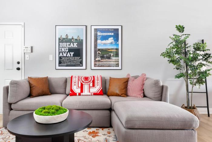 Little 5 Condo King Beds Ping-pong Garage