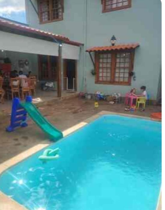 4 qtos, pisc aquec, jacuzzi, centro bichinho