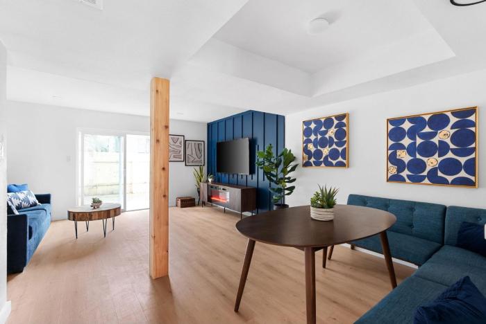 MCM Condo Near Downtown SoCo Pet Friendly