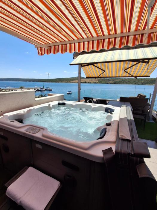 Apartmani More Luxury apartment with whirpool and terace 50 m2