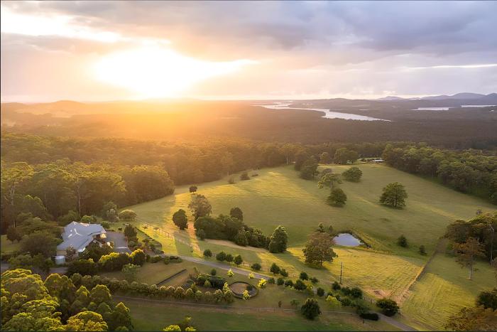 Regatta Park:the land meets the sea