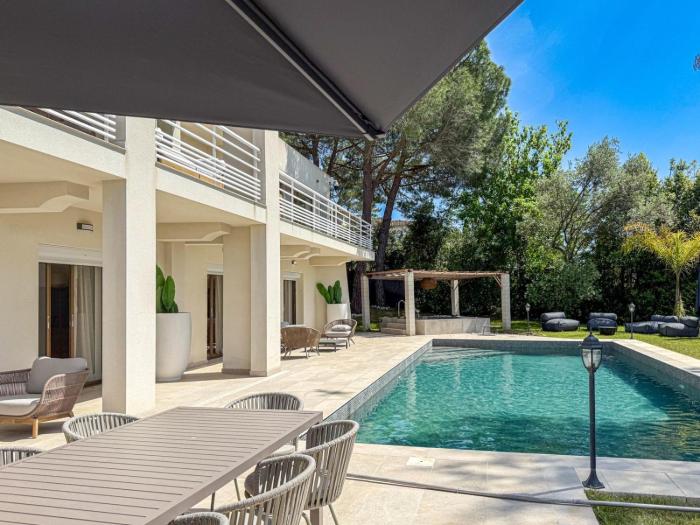 Cannes Villa Sarah - Luxury Villa in Mougins