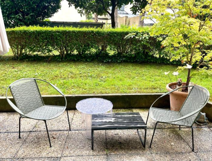 PEACEFUL DUPLEX - TERRACE & GARDEN