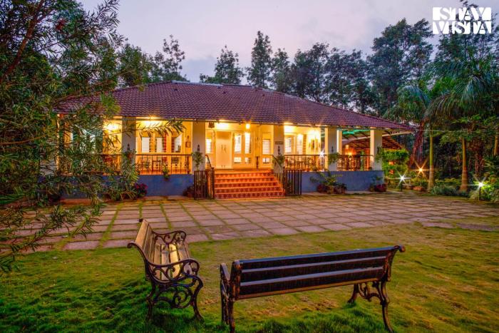 StayVista at Green Pastures - Bonfire and Views