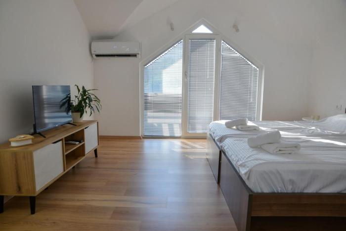Light Loft Apartment Ohrid
