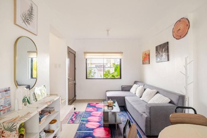 Charming Iloilo City House with Garden View