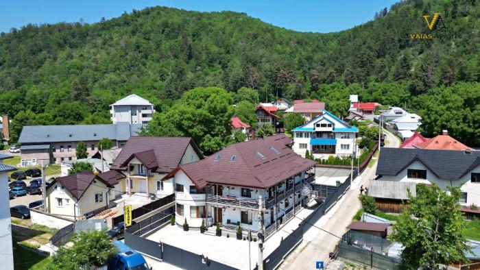 VAIAS Apartamente cu Terasa si Vedere Munte