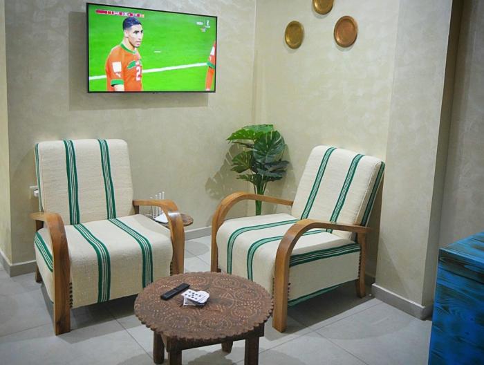 blue perl appt lux Netflix services pool 2 min from beach