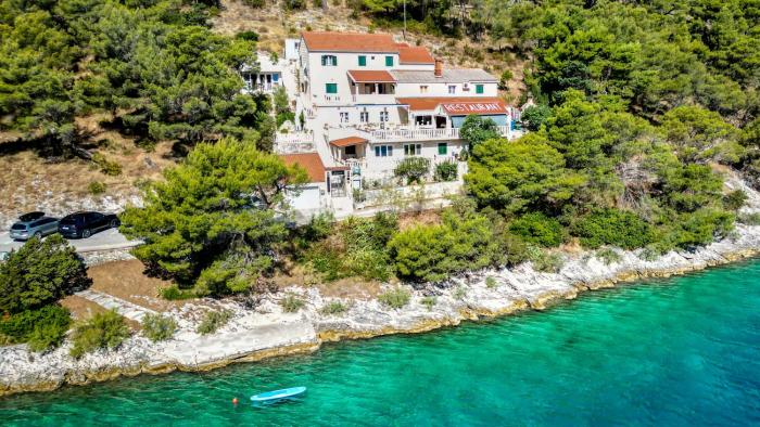 Lučica, Luxury Rooms By the Sea