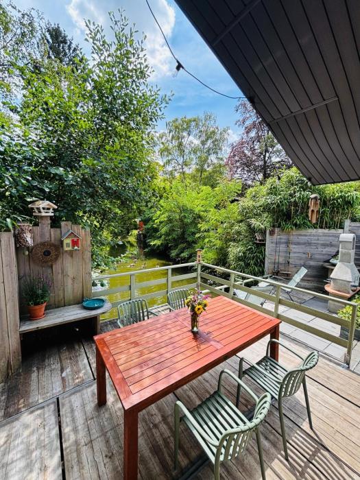 CASA LAGO gezellige chalet aan het water