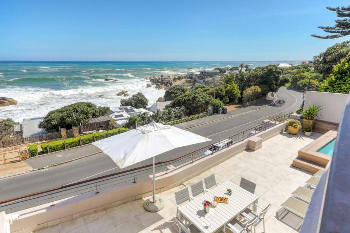 Bakoven Serenity - Pool, Ocean Views, 5 min walk to beach