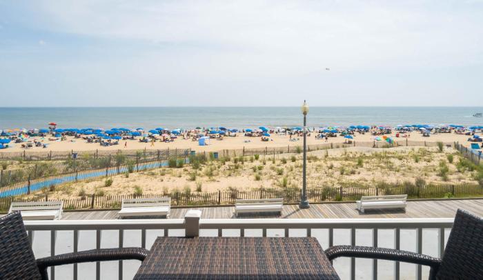 Seaside Star - On The Boardwalk