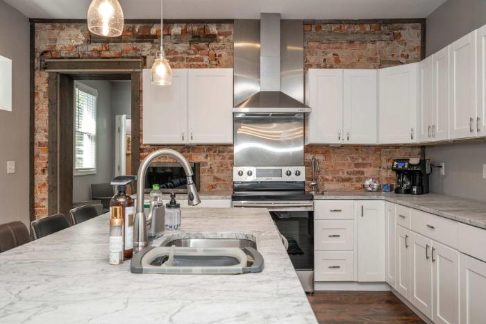 The Ruth House - Historic 4 BDR