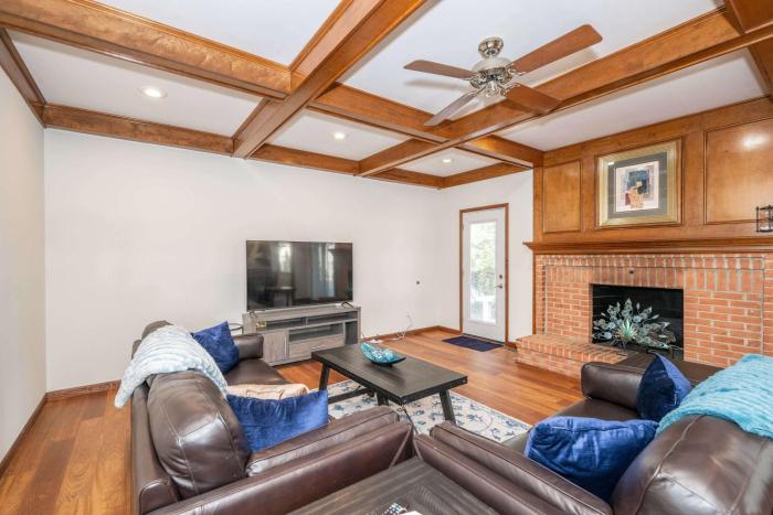 Luxurious Dream Home - For 10