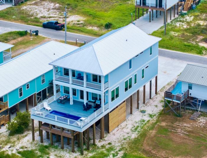 Private Heated Pool with Elevator Access & FREE ACTIVITIES