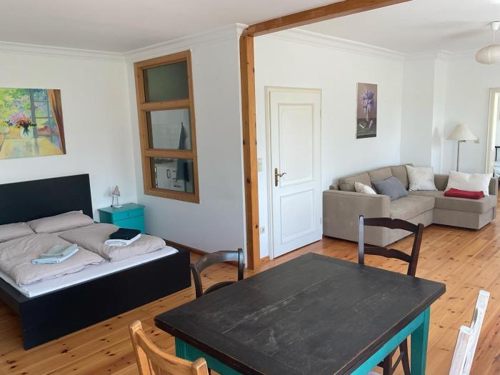 Ferienwohnung "Storchennest"