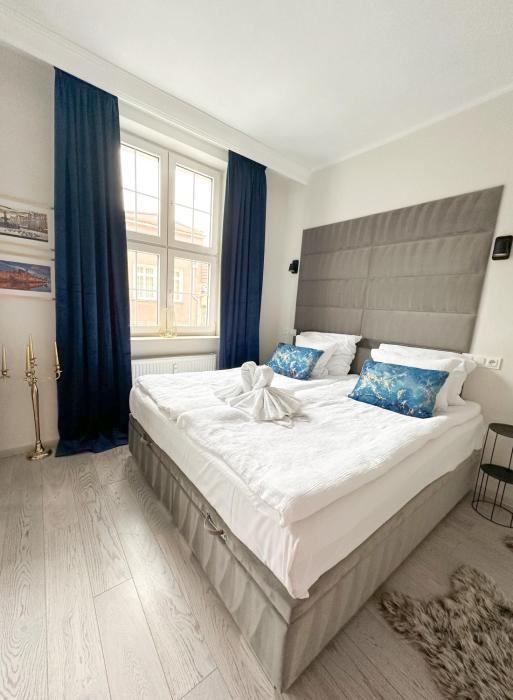 Cloud 9 King Size Bed-Old Town View Apartment Gdańsk