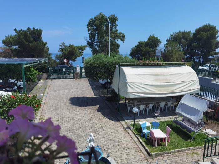 INCANTO DI MARE - Fondachello apartments