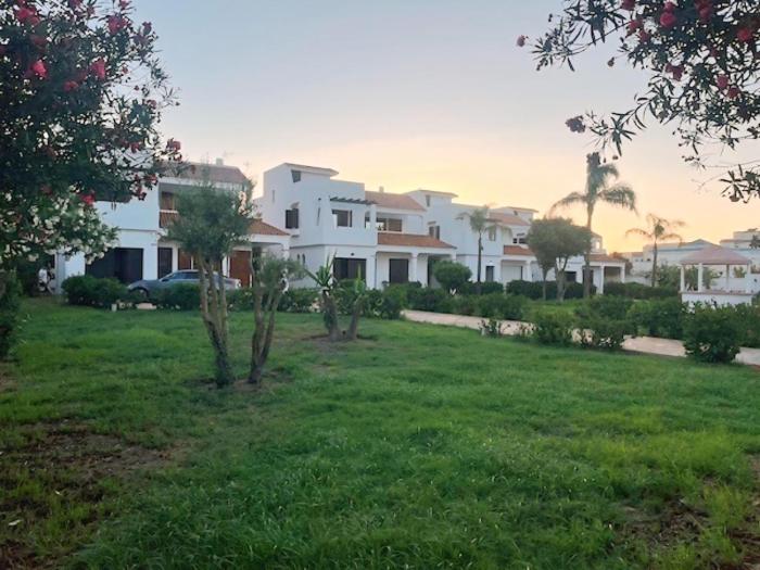 Villa CaboNegro - Family only