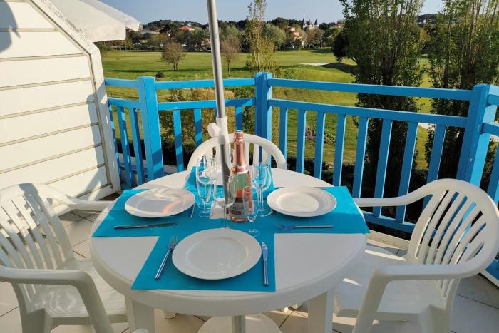 Nice apartment with balcony - Les rêves Bleus