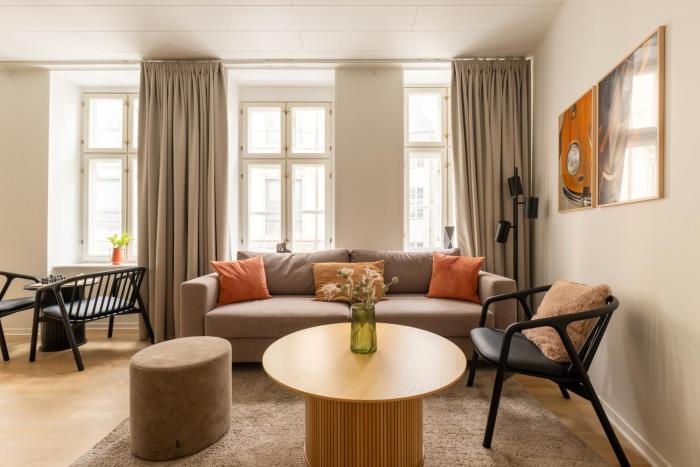 Fun-Filled City Stay Near Late Night Hotspots