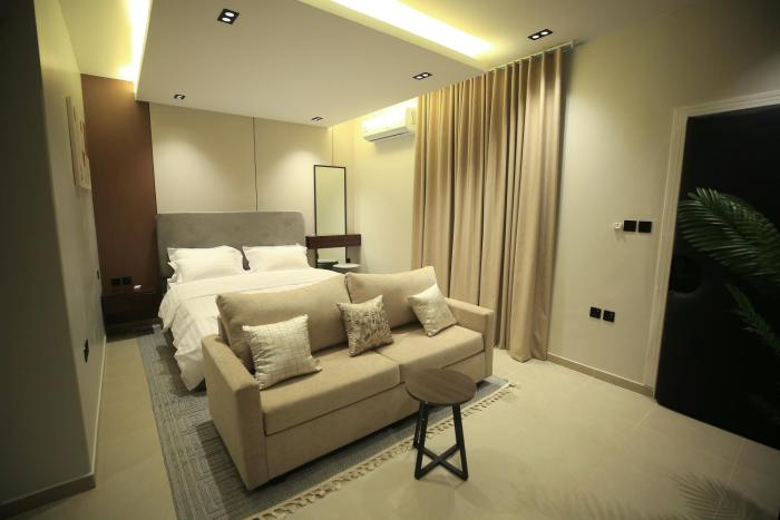 b3 استيديو فاخر Vip بجانب البوليفارد شمال الرياض حي حطين