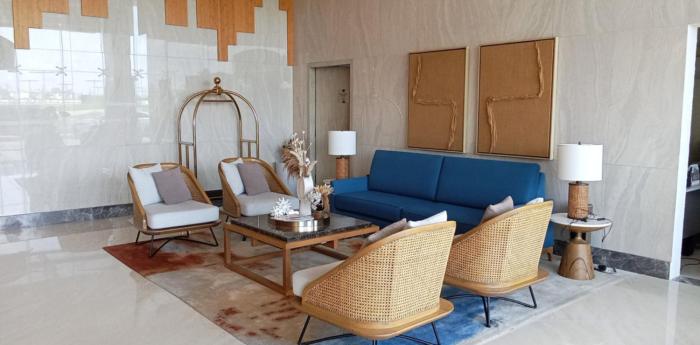 The Verdin Brand-New Unit with Pool, Gym, & High-Speed Wi-fi