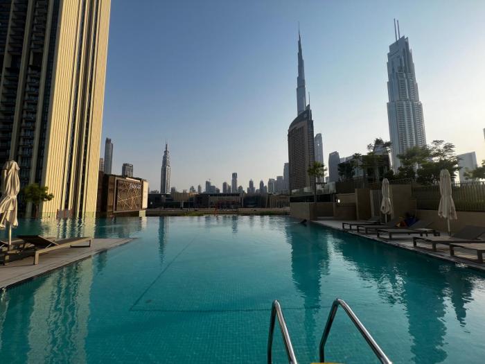 2min Walk to Dubai Mall - 2BR - Infinity Pool & Gym - Burj Khalifa