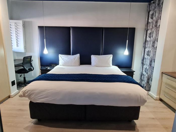 Cozy Unit 26 , Genesis on Fairmount