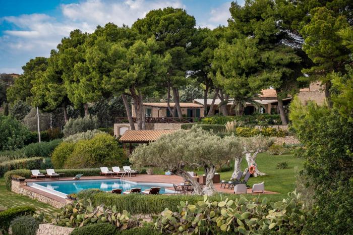 VILLA TERRA DEL SOLE 10&2, Emma Villas