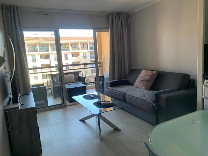 2 pièces vue piscine et plage à 2min