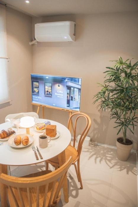 Bread&Butter House DDP Dongdaemun