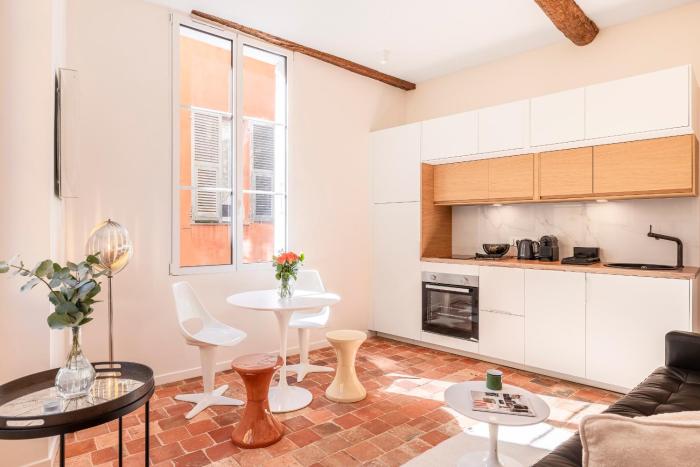 NEW Appartement vieux Nice à côté de la plage AC