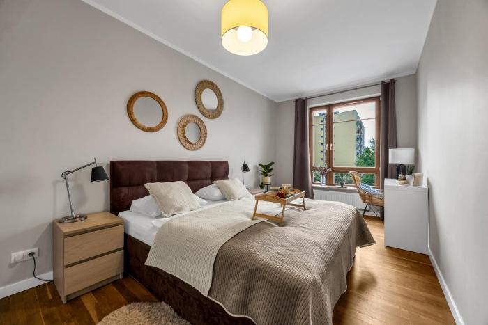 Wola Prestige Apt - Parking, Balcony - By Rentujemy